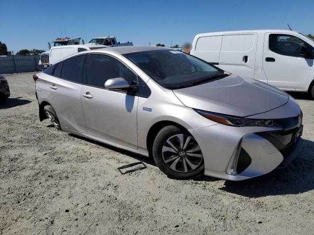 Photo 4 from auction – 2019 TOYOTA PRIUS PRIM with VIN JTDKARFP3K3109942