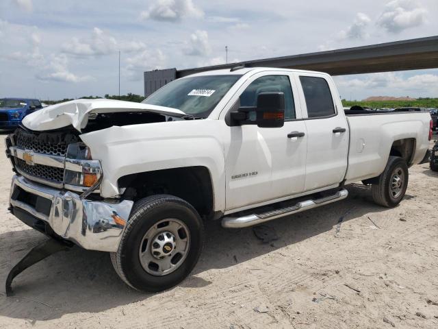 CHEVROLET SILVERADO 2019 with VIN 2GC2CREG2K1135546 - Photo from auction