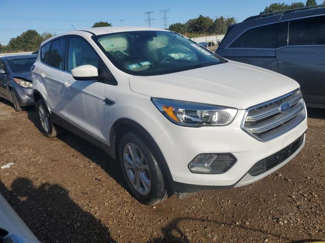 Photo 4 from auction – 2017 FORD ESCAPE SE with VIN 1FMCU9GD7HUB90202