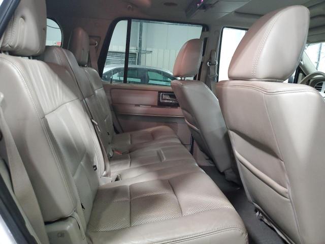 Photo 11 from auction – 2010 LINCOLN NAVIGATOR with VIN 5LMJJ2J54AEJ03541