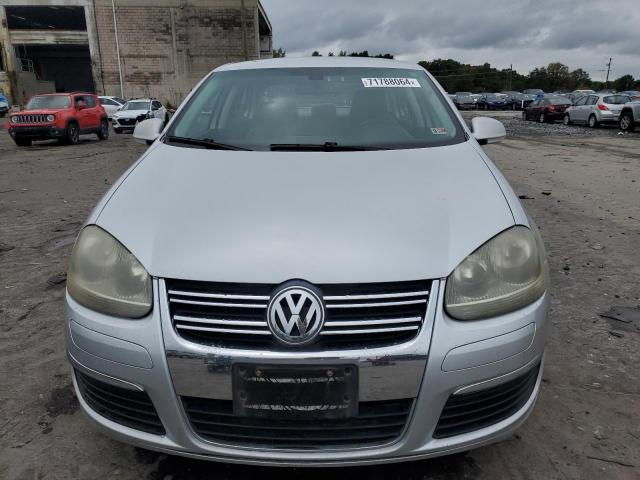 Photo 5 from auction – 2005 VOLKSWAGEN JETTA with VIN 3VWRF71K85M610051