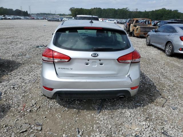 Photo 6 from auction – 2017 KIA FORTE LX with VIN KNAFK5A86H5705130