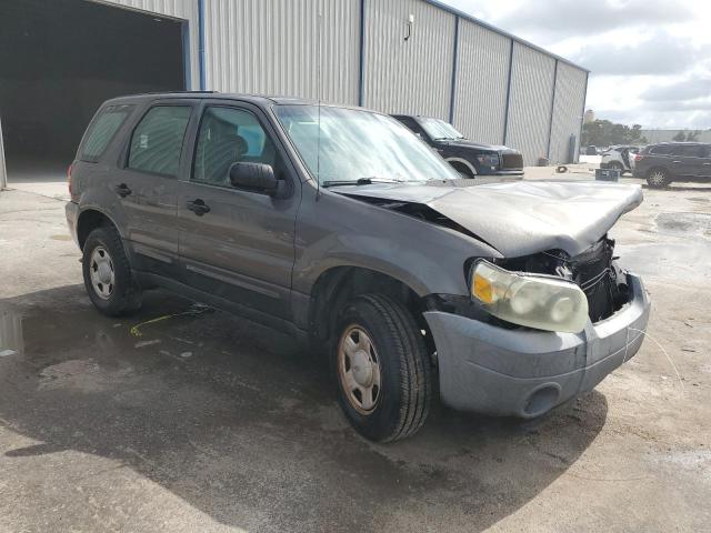 Photo 4 from auction – 2005 FORD ESCAPE XLS with VIN 1FMYU02Z35KA59568