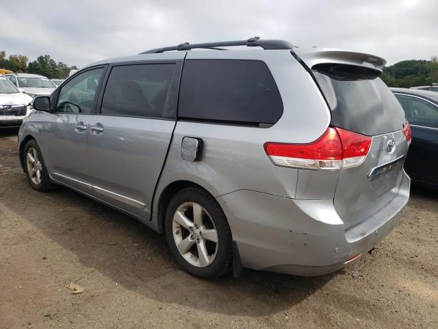 Photo 2 from auction – 2013 TOYOTA SIENNA XLE with VIN 5TDYK3DC4DS302283
