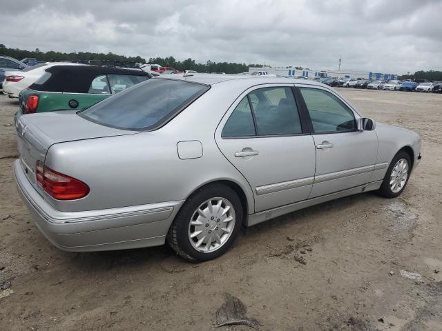 Photo 3 from auction – 2000 MERCEDES-BENZ E 320 with VIN WDBJF65J6YB092849