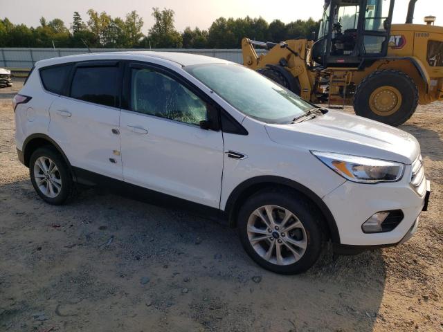 Photo 4 from auction – 2017 FORD ESCAPE SE with VIN 1FMCU9G97HUE75543