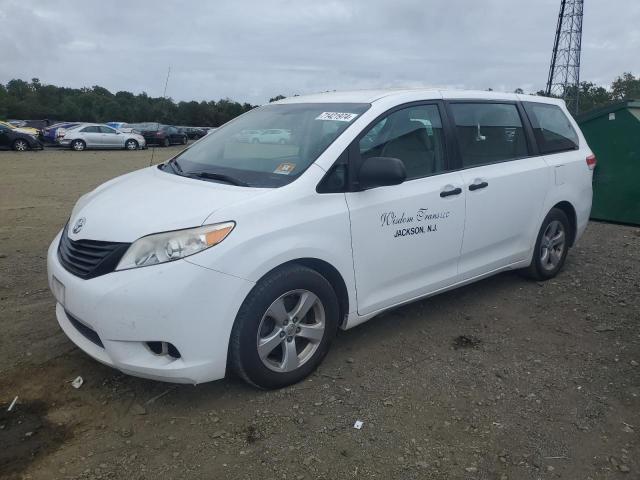 TOYOTA SIENNA 2014 with VIN 5TDZK3DC5ES523803 - Photo from auction