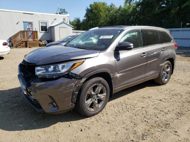 TOYOTA HIGHLANDER 2017 with VIN 5TDDZRFH6HS413025 - Photo from auction