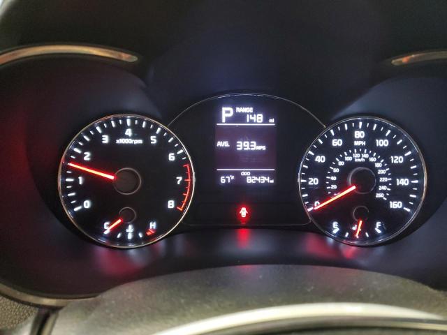 Photo 9 from auction – 2018 KIA FORTE LX with VIN 3KPFK4A71JE211966