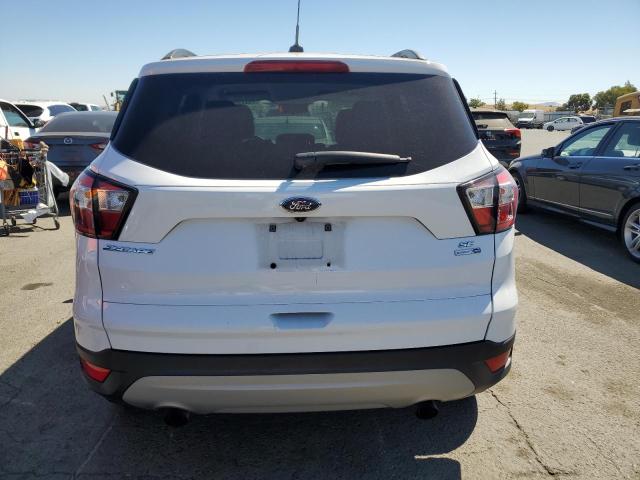 Photo 6 from auction – 2018 FORD ESCAPE SE with VIN 1FMCU9GD1JUB26209
