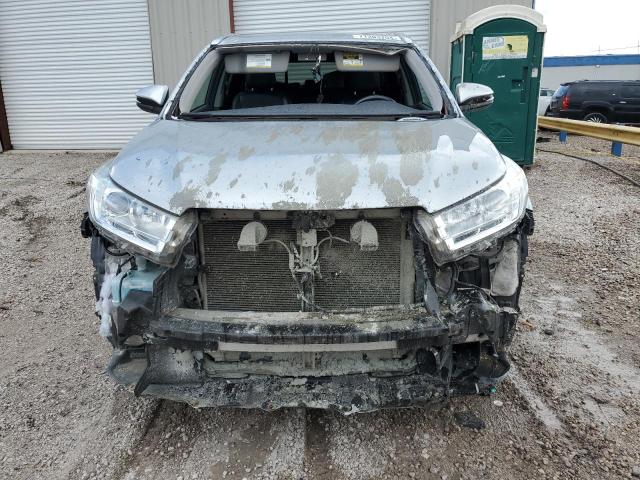 Фото 5 с аукциона – 2017 TOYOTA HIGHLANDER с VIN 5TDKZRFH5HS194971