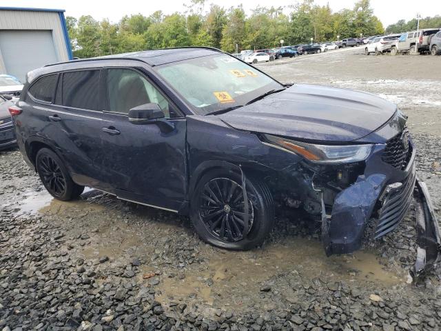 Фото 4 с аукциона – 2023 TOYOTA HIGHLANDER с VIN 5TDKDRAH8PS025001