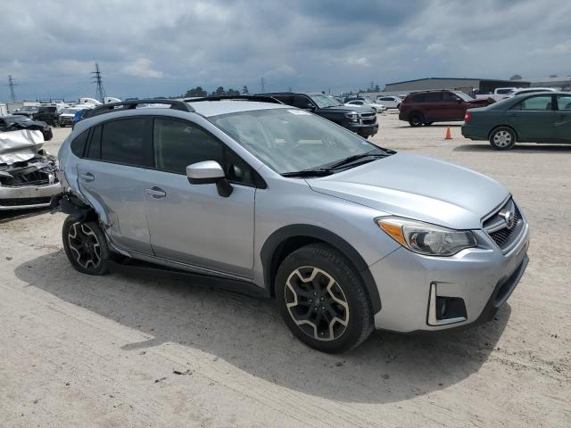 Photo 4 from auction – 2017 SUBARU CROSSTREK with VIN JF2GPADC4HH238548