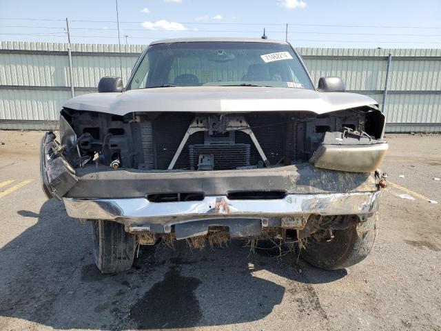 Photo 5 from auction – 2003 CHEVROLET SILVERADO with VIN 1GCHK29G03E126407