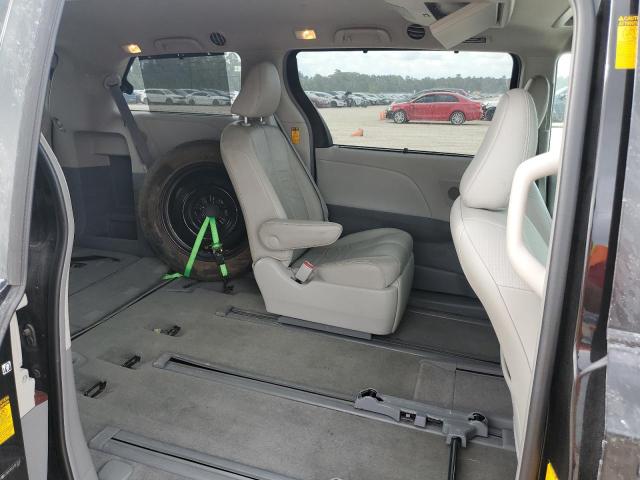 Photo 11 from auction – 2014 TOYOTA SIENNA XLE with VIN 5TDDK3DC4ES077315