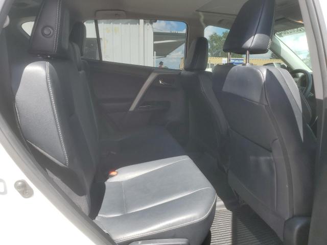 Photo 11 from auction – 2017 TOYOTA RAV4 LIMIT with VIN 2T3DFREV2HW637374