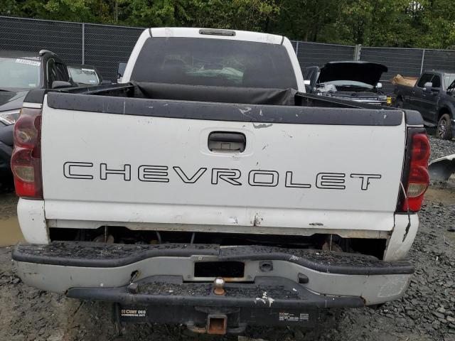 Photo 6 from auction – 2005 CHEVROLET SILVERADO with VIN 1GCHK232X5F901659