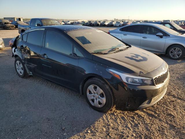 Photo 4 from auction – 2017 KIA FORTE LX with VIN 3KPFK4A78HE065592