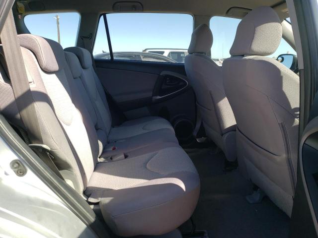 Photo 11 from auction – 2006 TOYOTA RAV4 with VIN JTMBK33V865010234