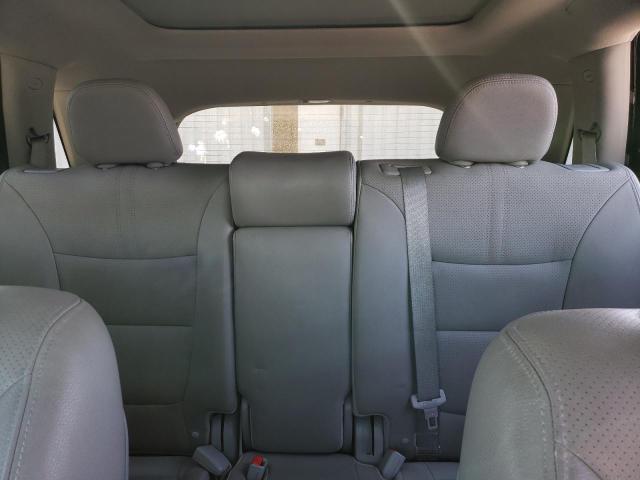 Photo 10 from auction – 2011 KIA SORENTO SX with VIN 5XYKWDA22BG172798