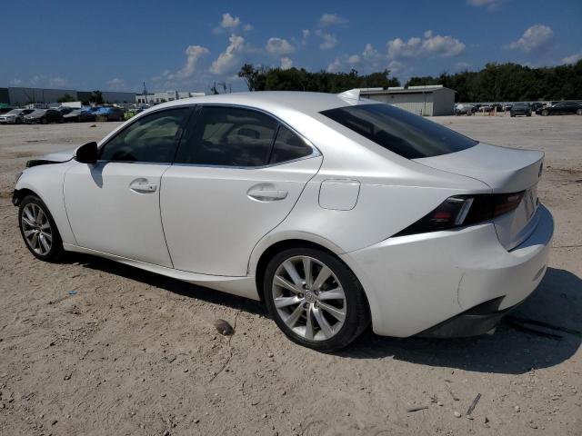 Photo 2 from auction – 2016 LEXUS IS 200T with VIN JTHBA1D27G5010902