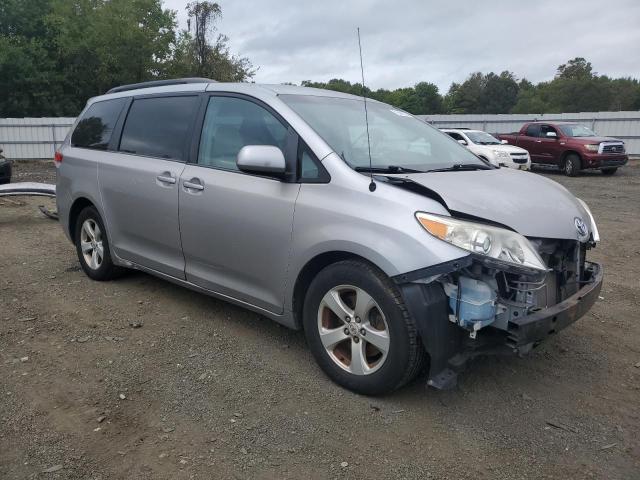 Photo 4 from auction – 2012 TOYOTA SIENNA LE with VIN 5TDKK3DC6CS239434