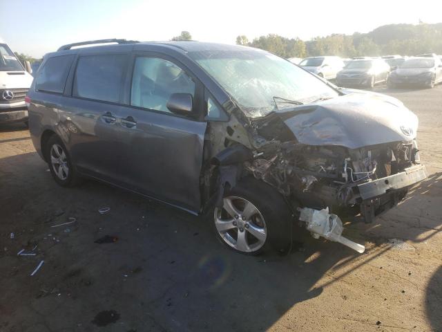 Photo 4 from auction – 2013 TOYOTA SIENNA LE with VIN 5TDKK3DC5DS391741