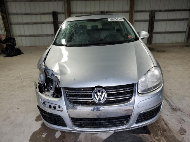 Photo 5 from auction – 2006 VOLKSWAGEN JETTA 2.5 with VIN 3VWSF71K96M846727