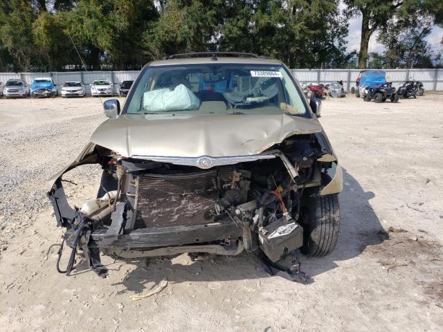 Photo 5 from auction – 2010 CHRYSLER TOWN & COU with VIN 2A4RR7DX5AR480387
