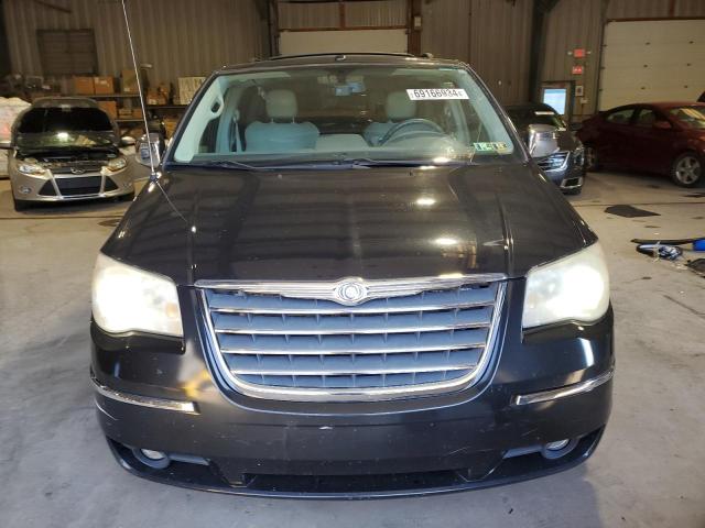 Photo 5 from auction – 2010 CHRYSLER TOWN & COU with VIN 2A4RR6DX5AR215396