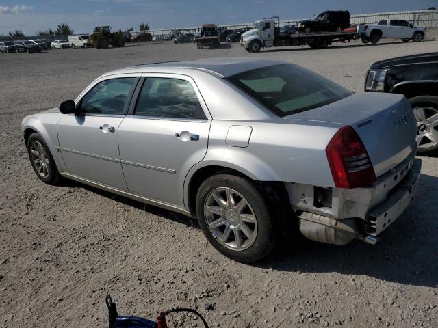Photo 2 from auction – 2006 CHRYSLER 300C with VIN 2C3KA63H76H109199