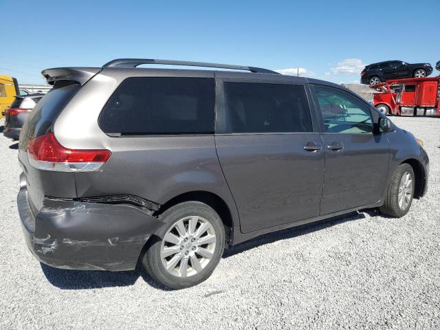 Photo 3 from auction – 2014 TOYOTA SIENNA XLE with VIN 5TDDK3DC3ES079492