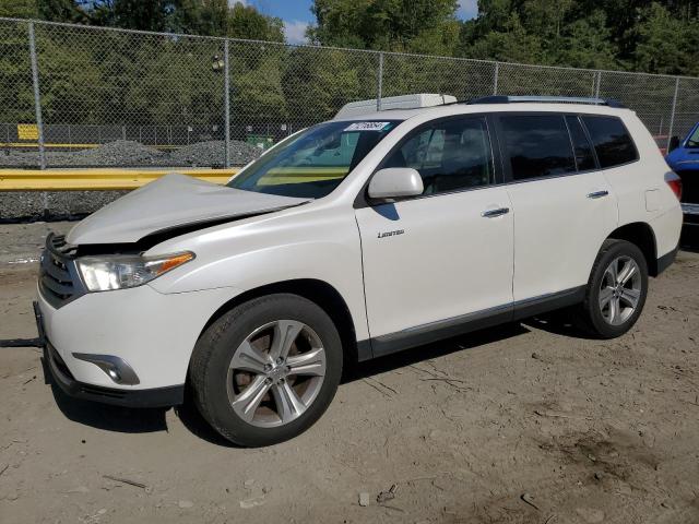 TOYOTA HIGHLANDER 2013 مع رقم تعريف المركبة 5TDDK3EH7DS261768 - صورة من المزاد