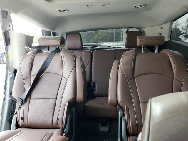 Photo 10 from auction – 2018 BUICK ENCLAVE AV with VIN 5GAERDKWXJJ183764