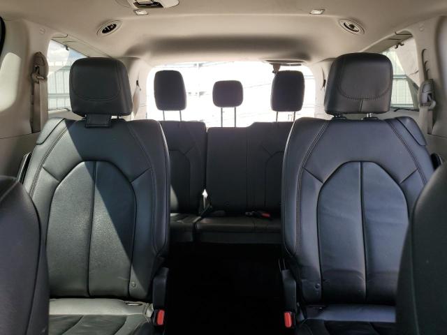 Photo 10 from auction – 2017 CHRYSLER PACIFICA T with VIN 2C4RC1BG8HR794617