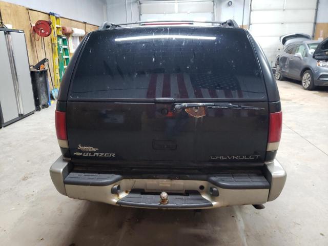 Photo 6 from auction – 2000 CHEVROLET BLAZER with VIN 1GNDT13W0Y2221121