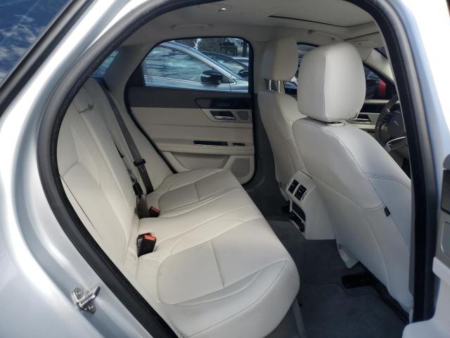 Photo 10 from auction – 2017 JAGUAR XF PREMIUM with VIN SAJBD4BV7HCY39149