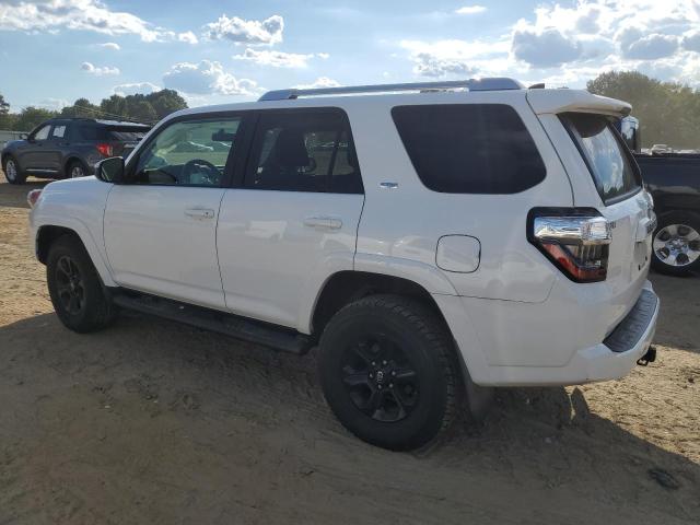 Photo 2 from auction – 2016 TOYOTA 4RUNNER SR with VIN JTEBU5JR9G5373599