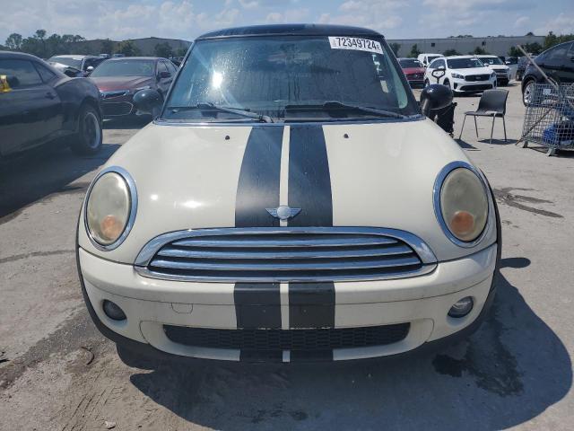 Photo 5 from auction – 2010 MINI COOPER with VIN WMWMF3C55ATU77450