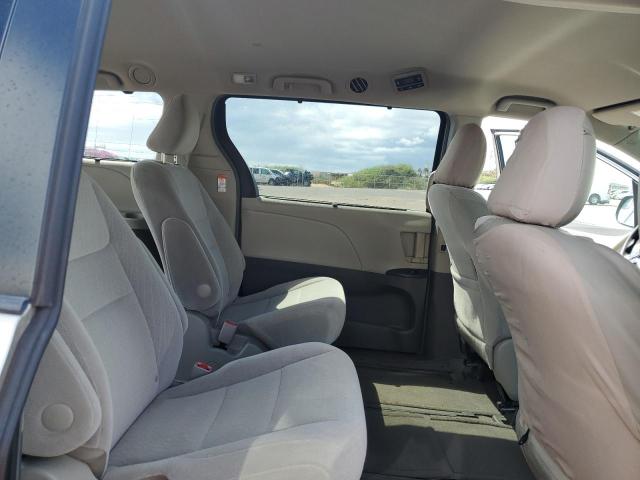 Photo 11 from auction – 2016 TOYOTA SIENNA LE with VIN 5TDKK3DC7GS764959