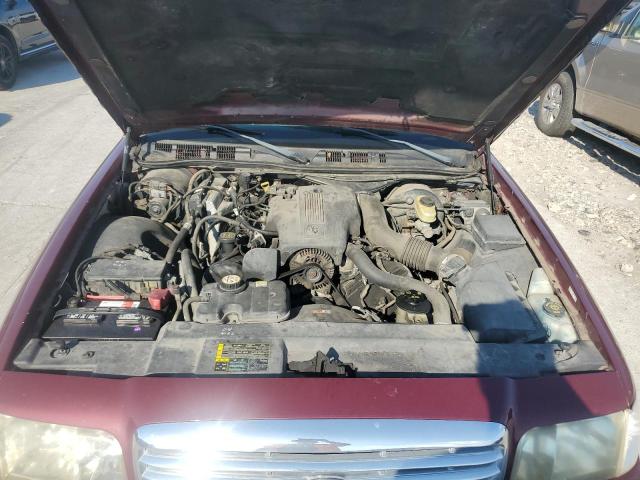 Photo 11 from auction – 2004 FORD CROWN VICT with VIN 2FAFP73W54X135518