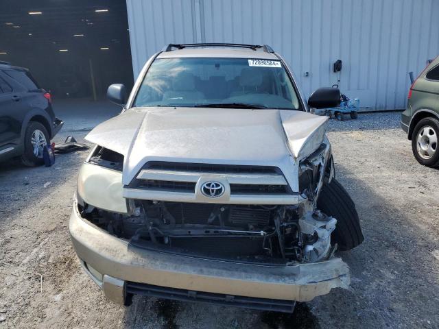 Photo 5 from auction – 2004 TOYOTA 4RUNNER SR with VIN JTEZT14RX40015801
