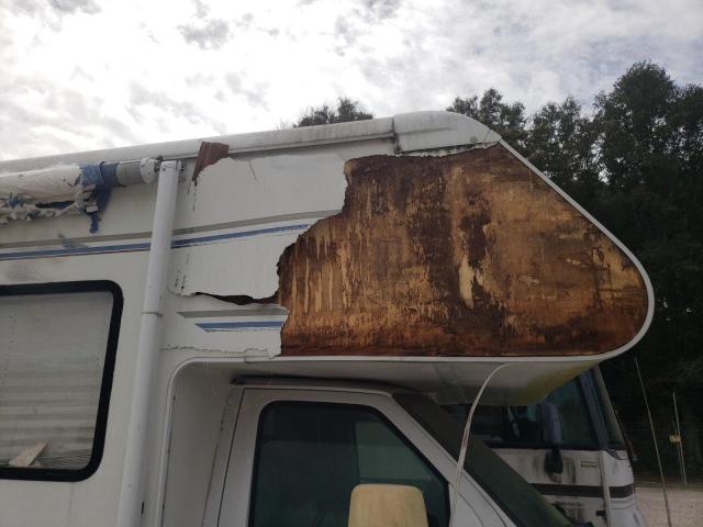 Photo 9 from auction – 2004 WINNEBAGO MINNIE with VIN 1FDXE45S63HB94293