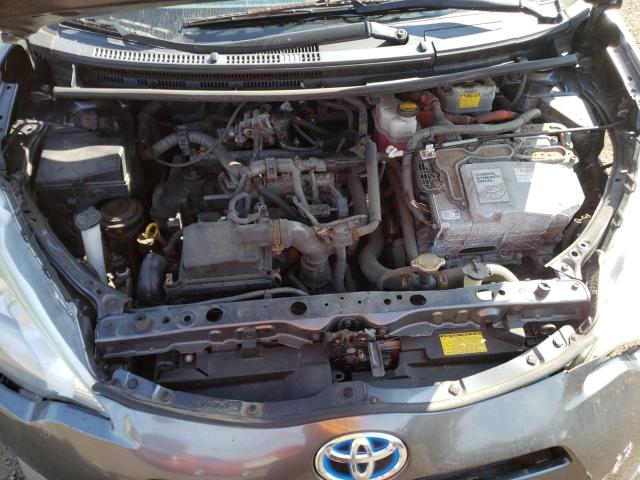 Photo 11 from auction – 2014 TOYOTA PRIUS C with VIN JTDKDTB30E1069925