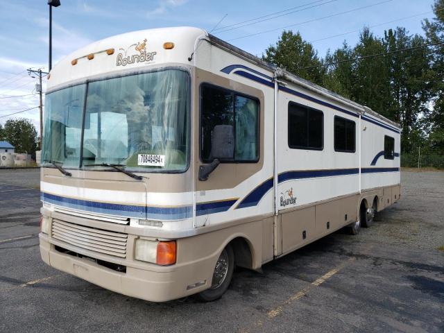 Photo 2 from auction – 1998 CHEVROLET P30 with VIN 1GBLP37J4W3310303