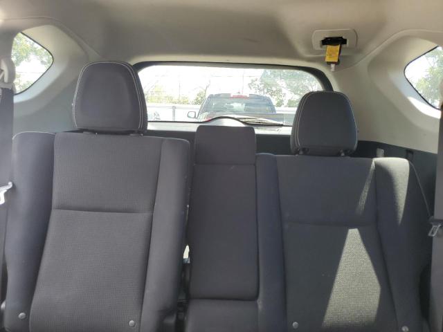 Photo 10 from auction – 2017 TOYOTA RAV4 XLE with VIN JTMRFREV5HJ141053