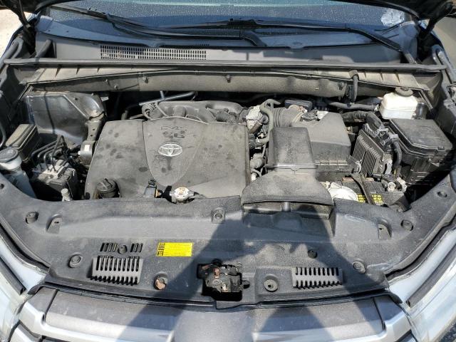 Photo 12 from auction – 2018 TOYOTA HIGHLANDER with VIN 5TDJZRFH4JS553759