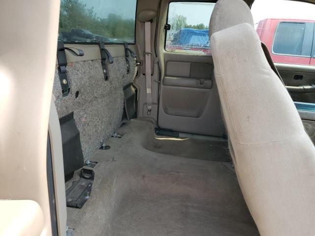 Photo 10 from auction – 2002 CHEVROLET SILVERADO with VIN 2GCEK19T121388463