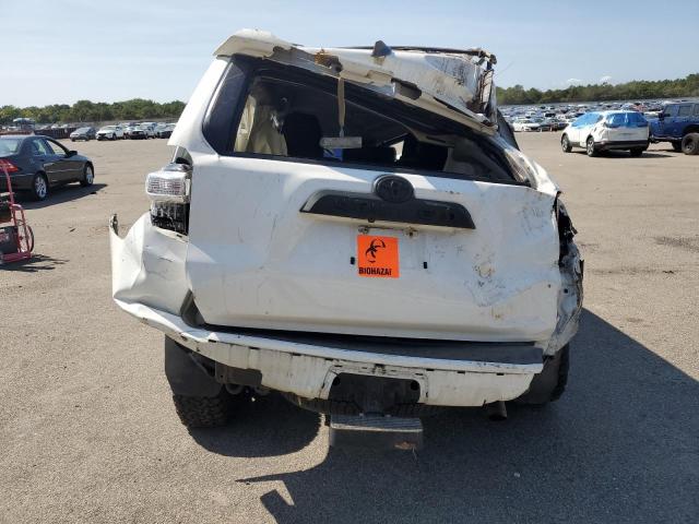 Photo 6 from auction – 2017 TOYOTA 4RUNNER SR with VIN JTEBU5JRXH5465144