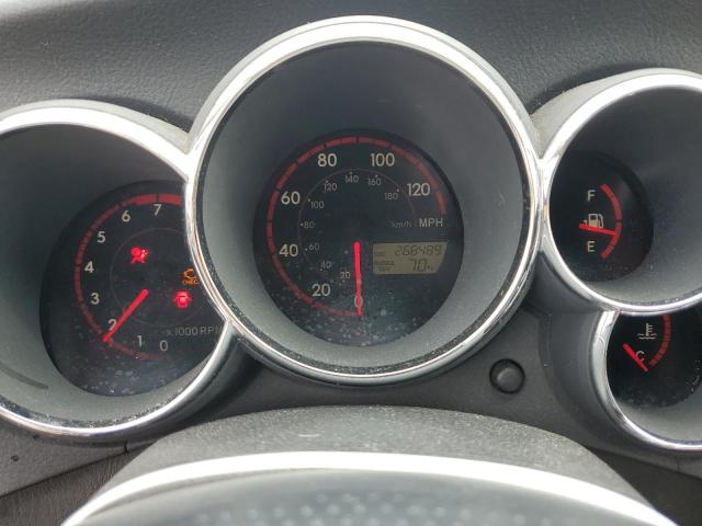 Photo 9 from auction – 2004 TOYOTA MATRIX XR with VIN 2T1KR32E54C270040